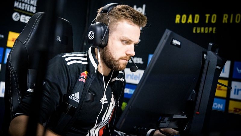 NiKo changes his signature for the latest CS:GO, Major