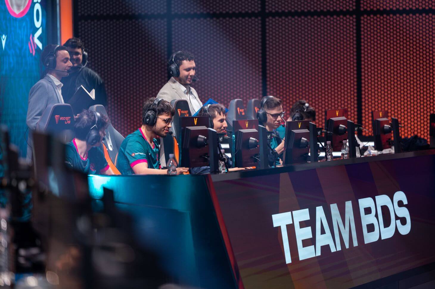 Worlds 2023: Team BDS Advances to Play-in Stage After a Flawless Series