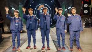 LeagueOfLegends MSI2023 JDGaming WavingOnStage Rehearsal