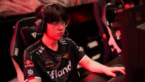 LeagueOfLegends T1 toplaner Zeus 2023 Worlds Finals
