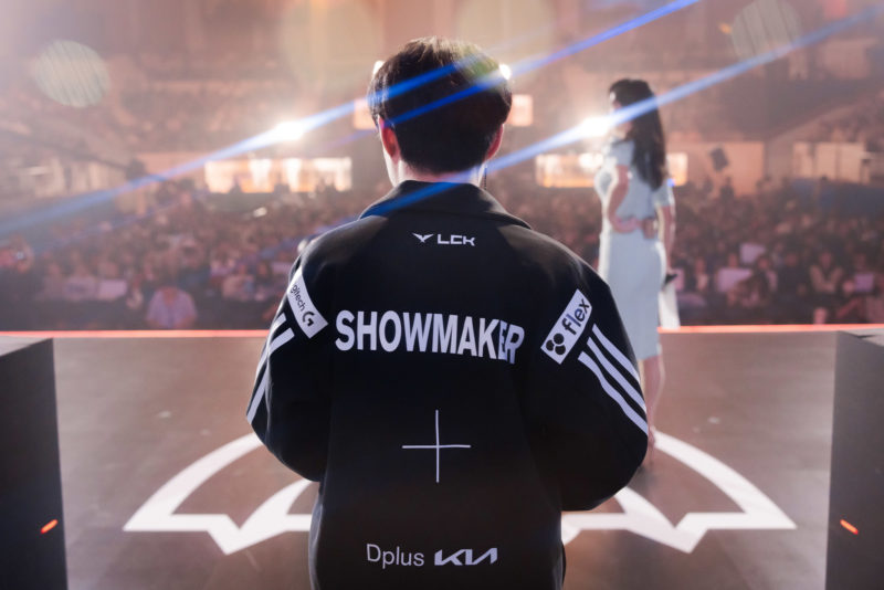 ShowMaker and DK Plus: A Tale of Eternal Love in Esports