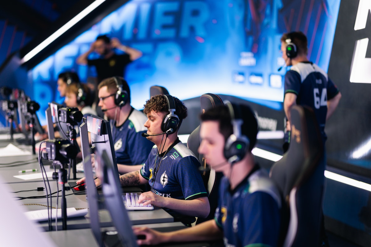 Evil Geniuses’ Exit from BLAST Premier Amid Financial Crisis