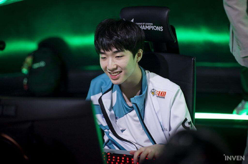 Ghost: From Expectation to Reality in DWPlus’ Journey