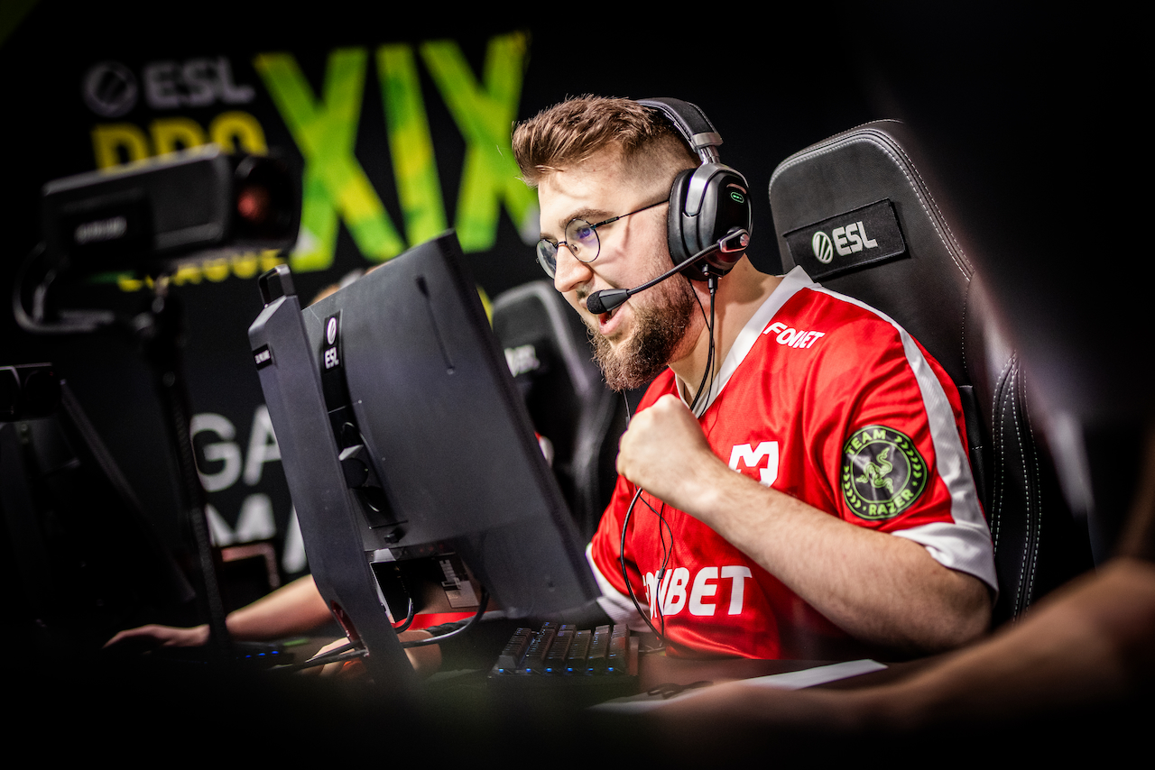 MOUZ Dominates Team Spirit in BetBoom Dacha Belgrade Final: Secures HLTV Top Spot